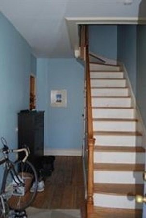 8 Williams Ct unit 2, Somerville, MA 02143 - photo 2