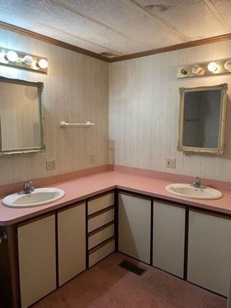 41 Clayton Dr, West Springfield, MA 01089 - photo 7