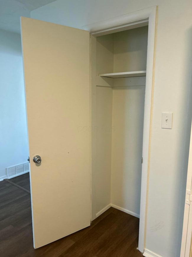 1975 Dunbar Dr unit F, Columbus, OH 43224 - photo 3