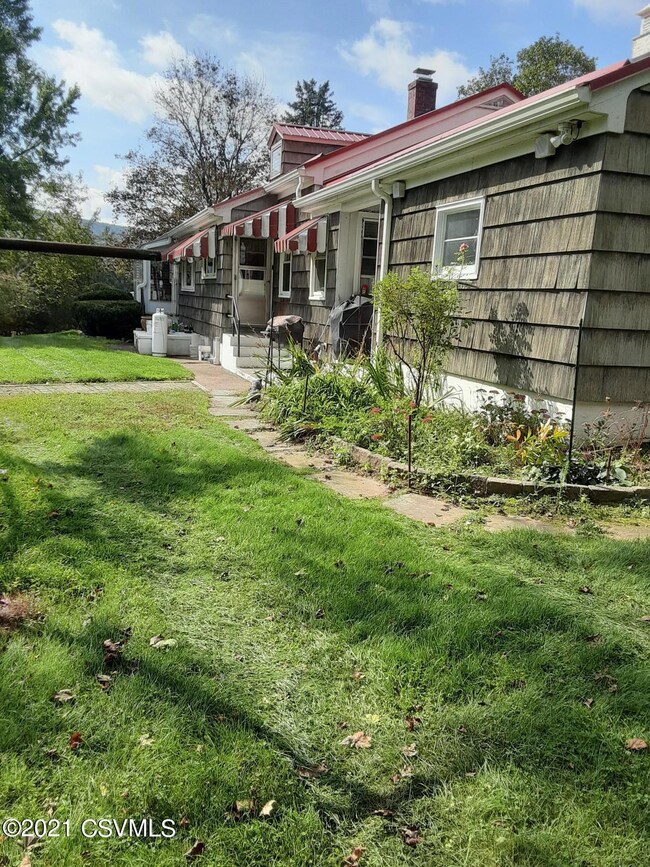 33 Conyngham Drums Rd, Sugarloaf, PA 18249 - photo 2