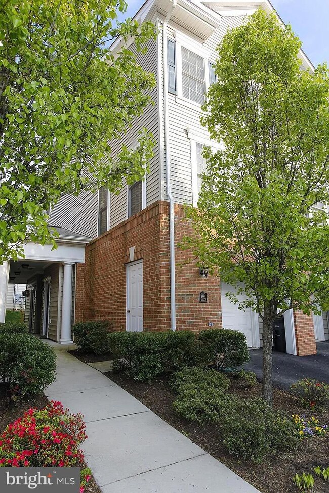 7130 Huntley Creek Place, Alexandria, VA 22306 - photo 2