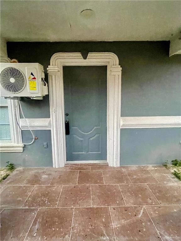 144 Redwood Rd unit 2, Rio Grande City, TX 78582 - photo 5