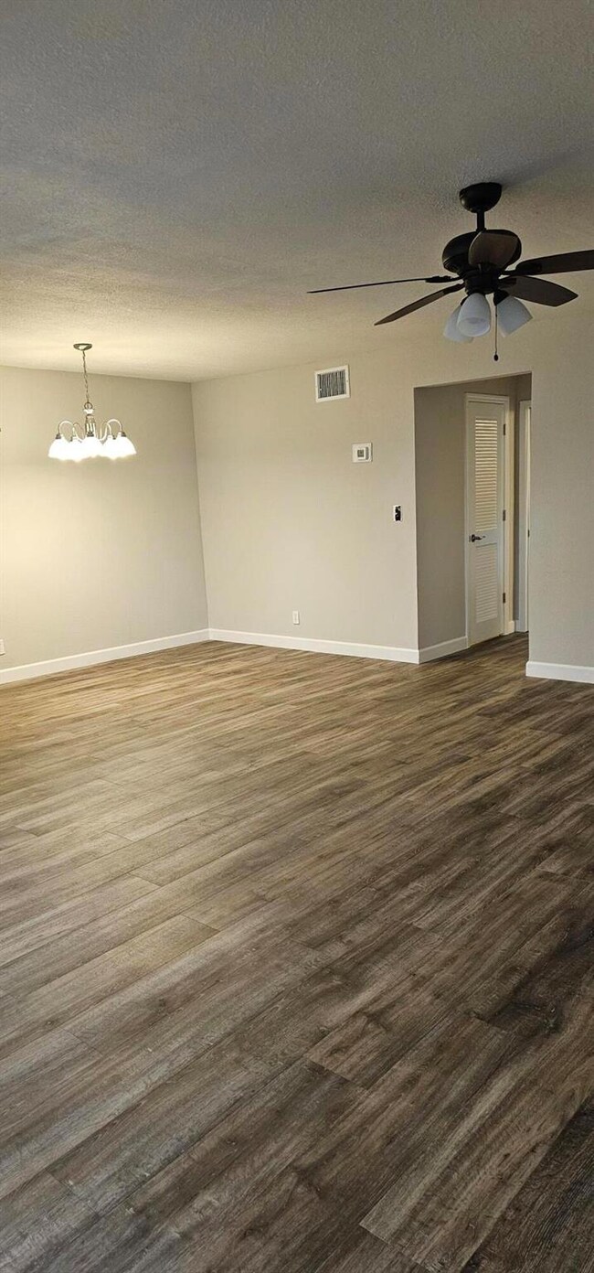 201 Manatee Ln unit C, Fort Pierce, FL 34982 - photo 5