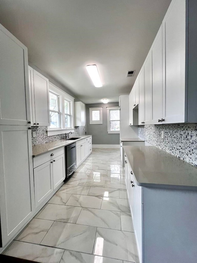 1052 Faxon Ave, Memphis, TN 38105 - photo 7