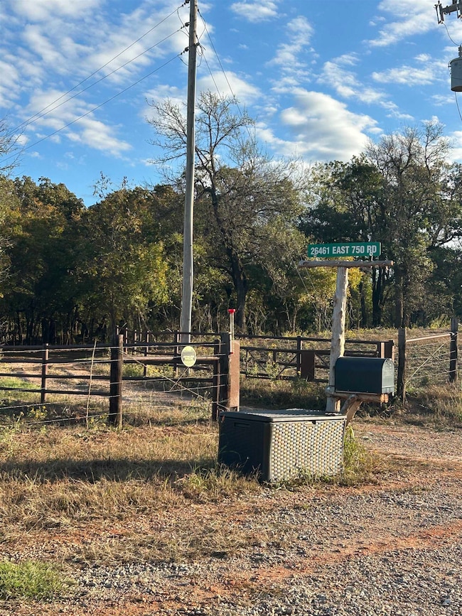 20463 E 750 Rd unit E2SW4 of Sec21-17N-5, Crescent, OK 73028 - photo 6