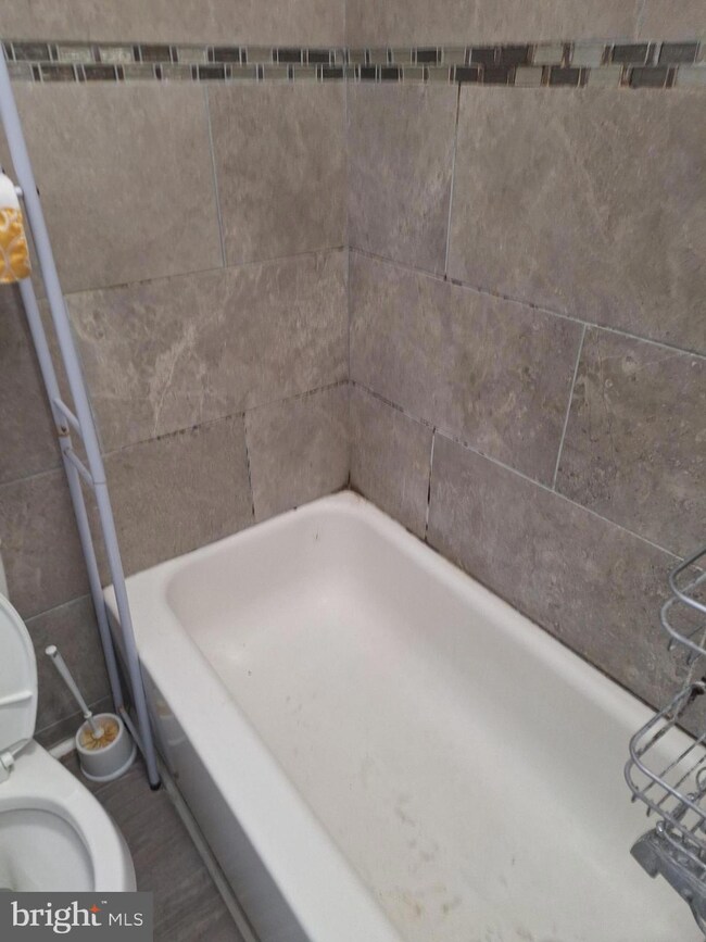 931 S 7th St, Camden, NJ 08103 - photo 6