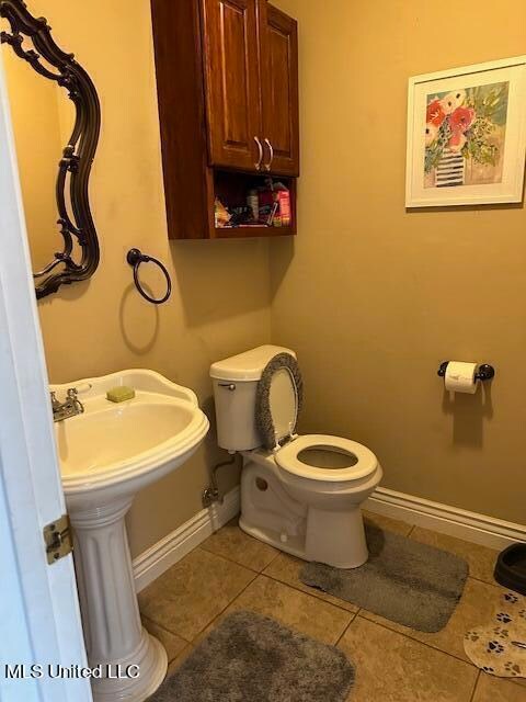 Downstairs half bath
