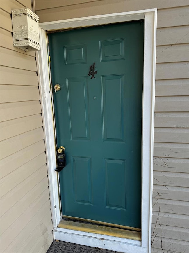 321 W Ianthe St unit 4, Tavares, FL 32778 - photo 2