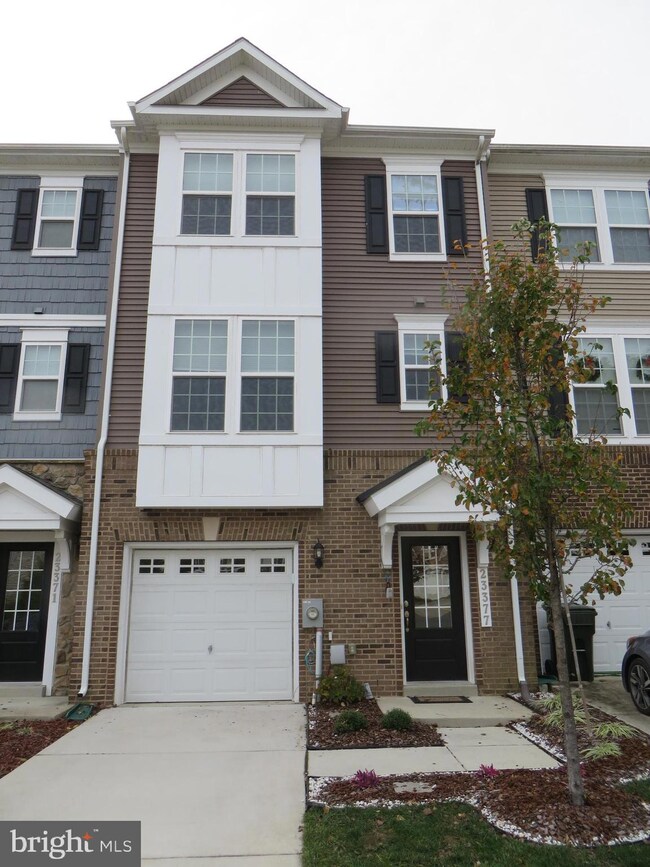 23377 Thuja Ln, California, MD 20619 - photo 2