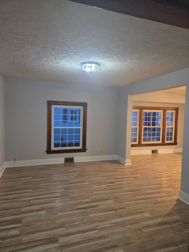 108 N Plum St, Plainview, NE 68769 - photo 7