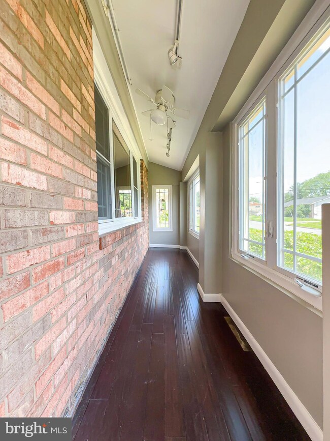 6702 Calmos St, Capitol Heights, MD 20743 - photo 2