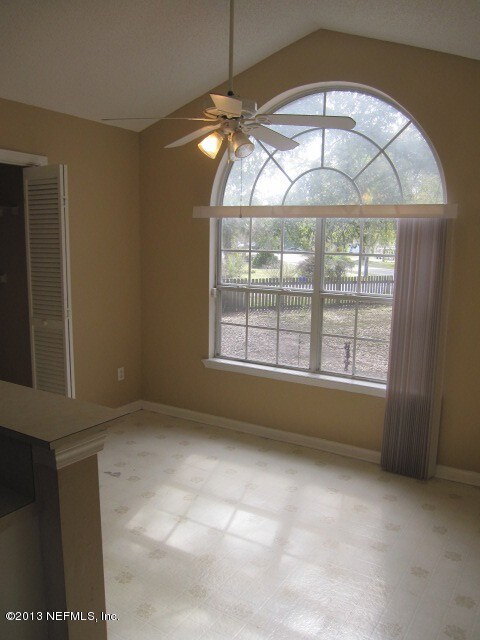 2145 Peach Dr, Jacksonville, FL 32246 - photo 4