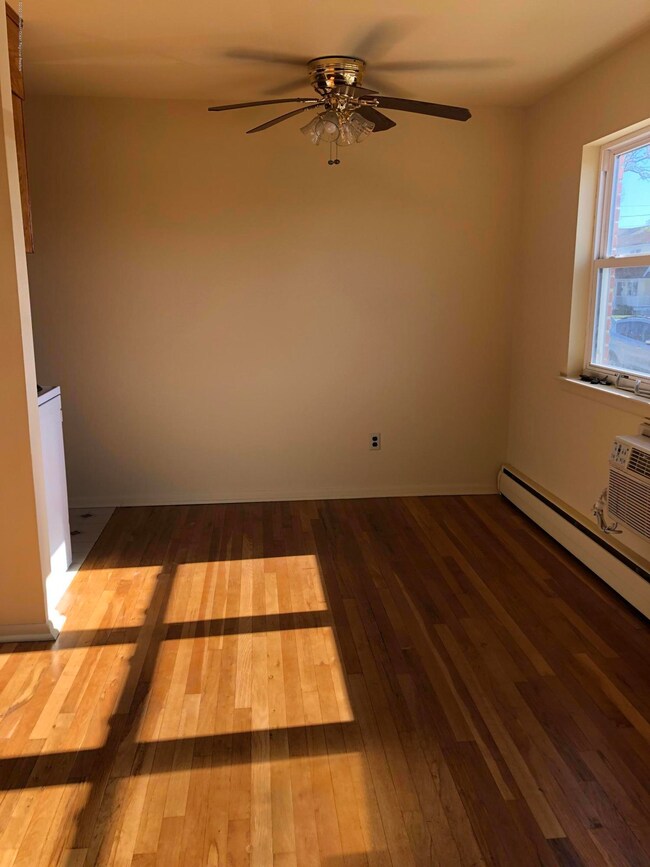 600 Jefferson Ave unit 6, Avon By the Sea, NJ 07717 - photo 4