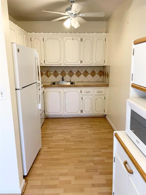 66 Coventry C, West Palm Beach, FL 33417 - photo 2