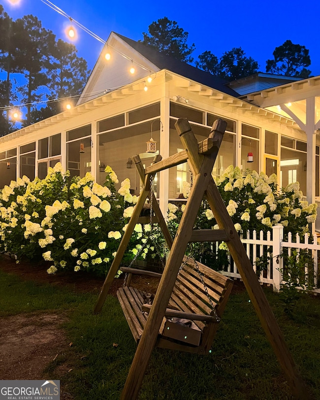 182 Rogers St, Hazlehurst, GA 31539 - photo 4