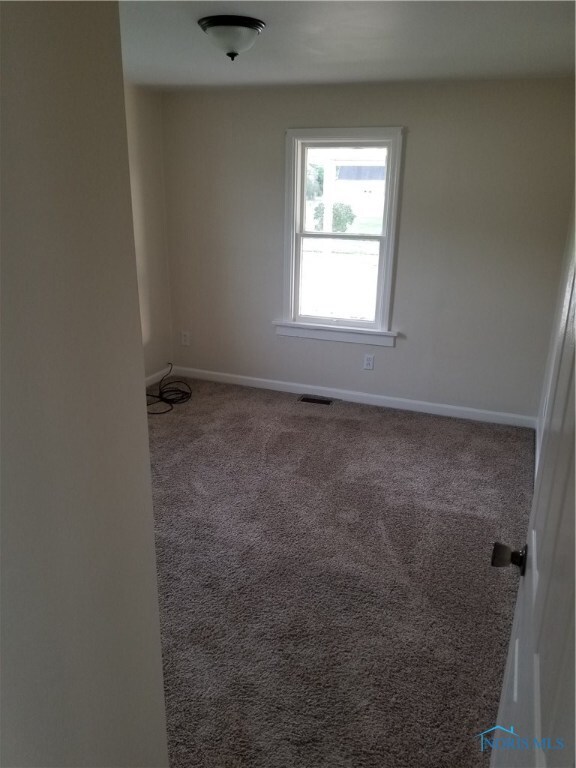 412 High St, Woodville, OH 43469 - photo 7