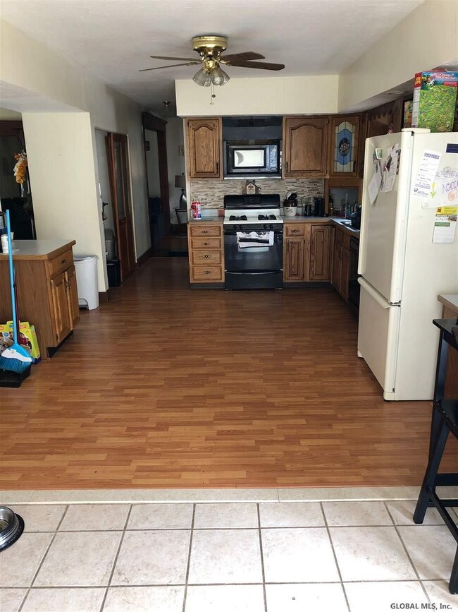 72 Mt Pleasant Ave, Troy, NY 12180 - photo 3