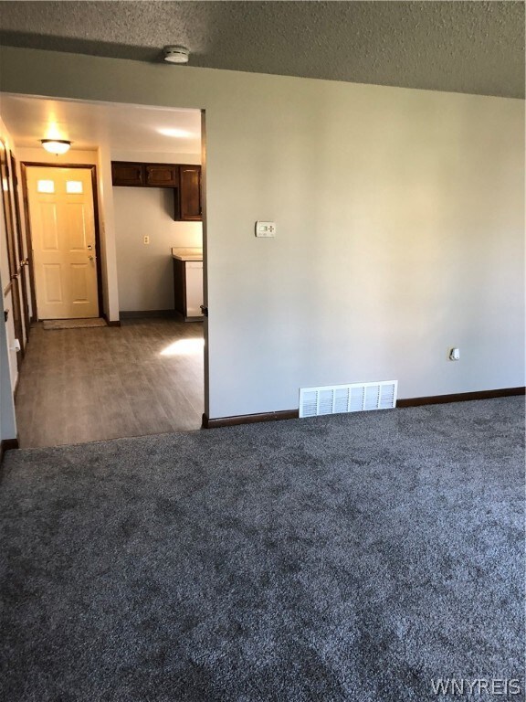 929 Remington Dr, North Tonawanda, NY 14120 - photo 3