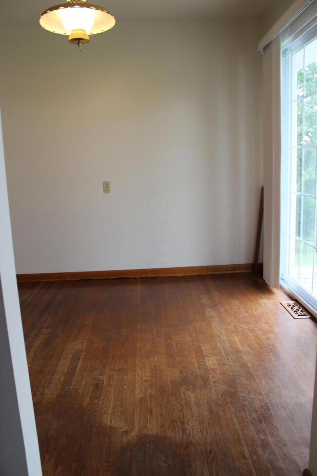 8644 Jacksontown Rd, Heath, OH 43056 - photo 5