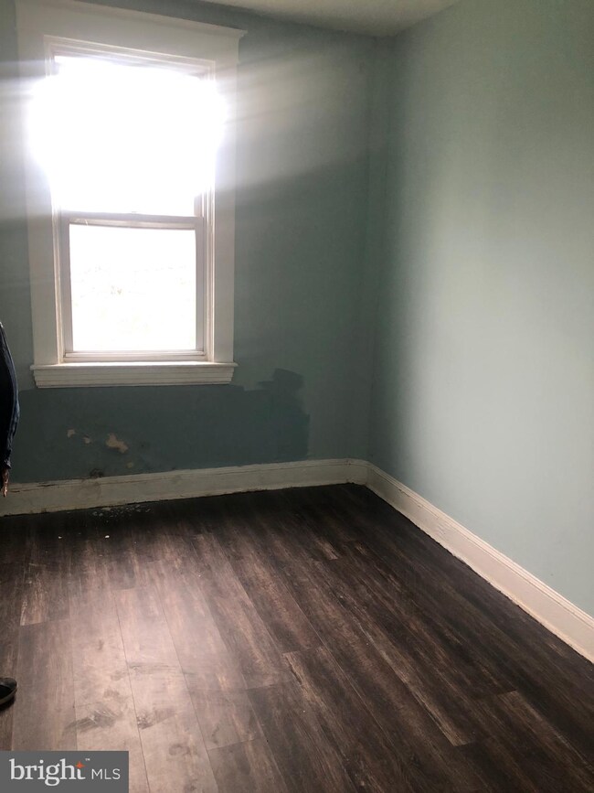 2907 Ridgewood Ave, Baltimore, MD 21215 - photo 7