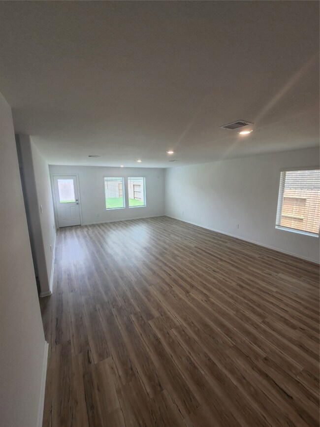 18111 Robin Creek Dr, Hockley, TX 77447 - photo 6