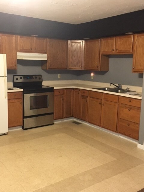 12822 Ewing St unit B, Leo, IN 46765 - photo 4