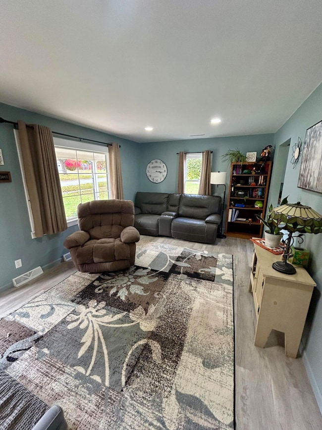 320 East Dr, Marshall, MI 49068 - photo 5