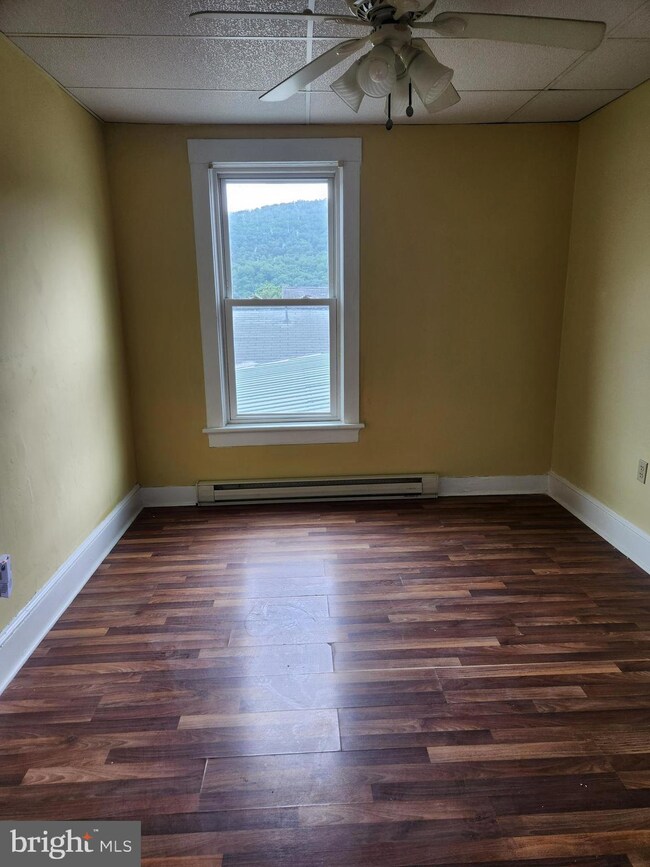 108 Fort Ave unit 11, Keyser, WV 26726 - photo 4