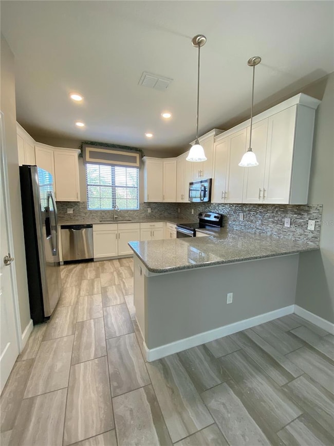 8512 Player Point Dr, Davenport, FL 33896 - photo 6