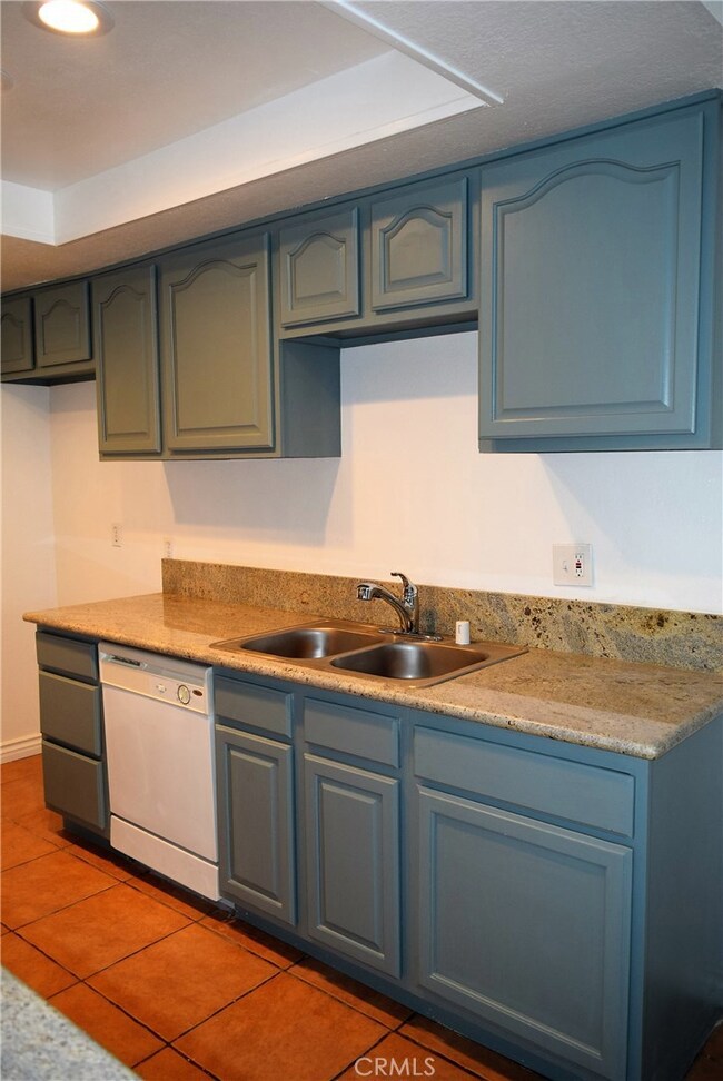 12241 Carnation Ln unit A, Moreno Valley, CA 92557 - photo 6