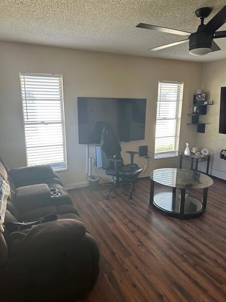 2801 Anthony Dr, Tampa, FL 33619 - photo 3