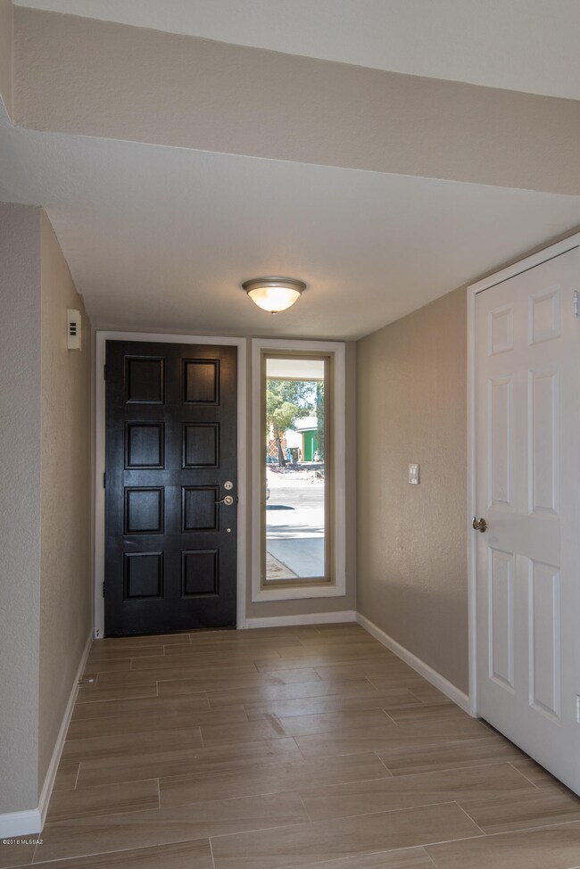 9609E3rdSt-14