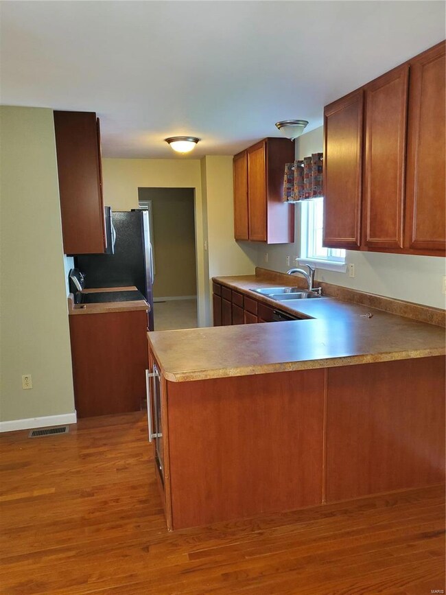 824 Waler Dr, Lake Saint Louis, MO 63367 - photo 3