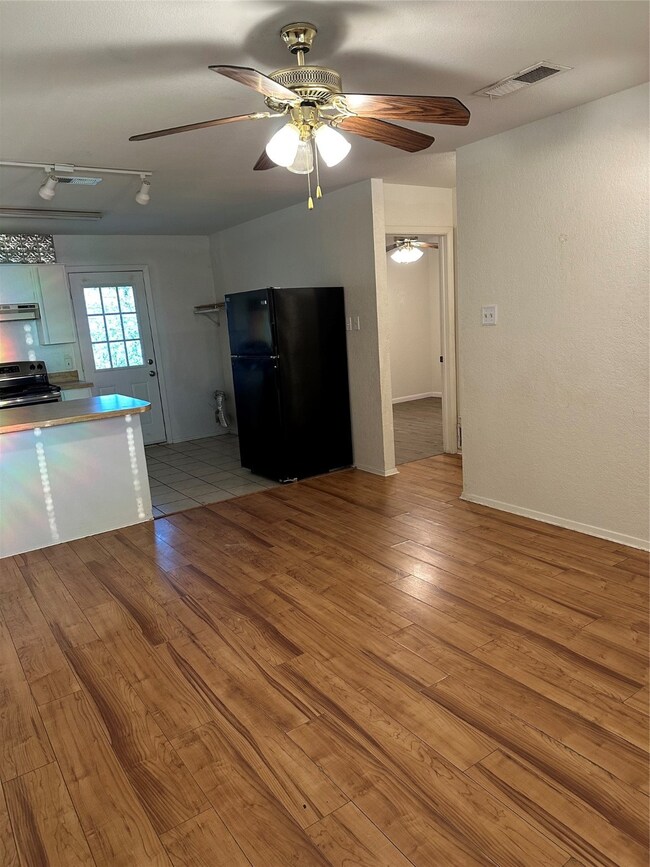 120 Don Propp Rd, Azle, TX 76020 - photo 4