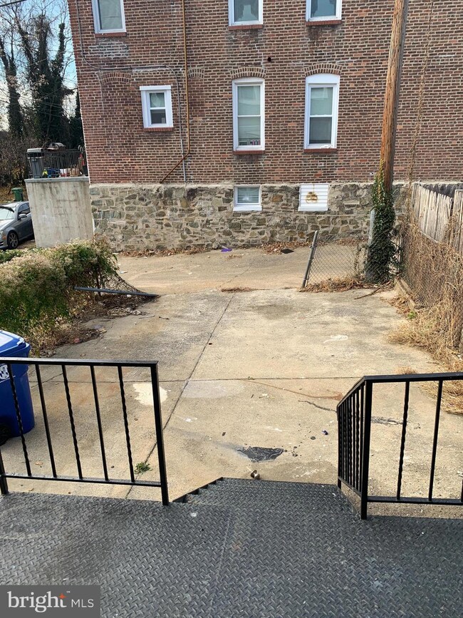 420 N Loudon Ave, Baltimore, MD 21229 - photo 3