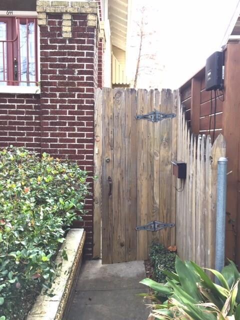 Private side gate entrance for 