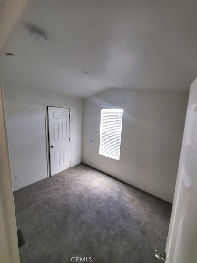 8562 C Ave unit 35, Hesperia, CA 92345 - photo 5