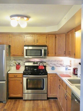 340 Centre Ave unit 44, Rockland, MA 02370 - photo 6