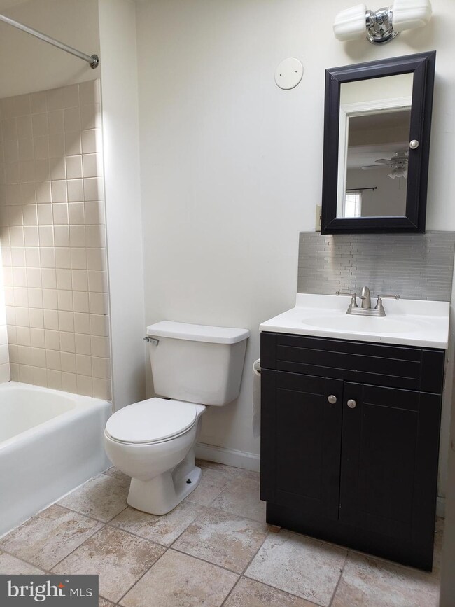 1417 Sumwalt Ct, Baltimore, MD 21230 - photo 6