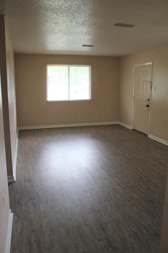 1925 Esplanade St unit A, Navarre, FL 32566 - photo 2