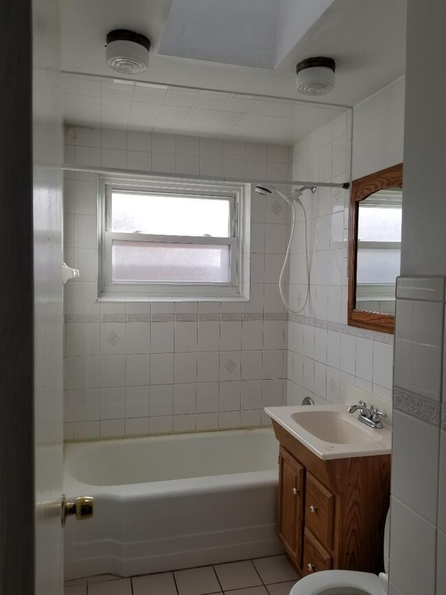 6004 S Merrimac Ave, Chicago, IL 60638 - photo 3