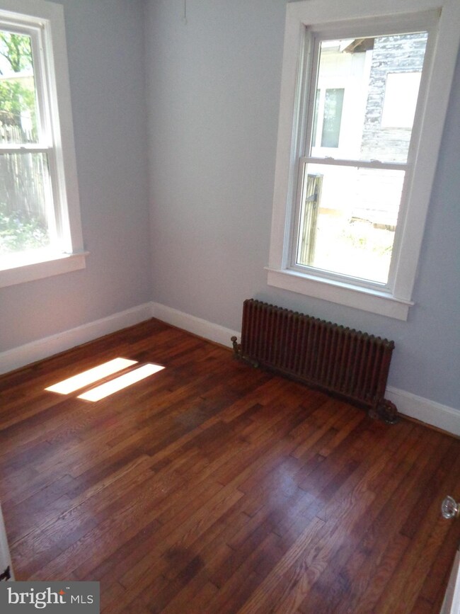 605 Ethan Allen Ave, Takoma Park, MD 20912 - photo 3