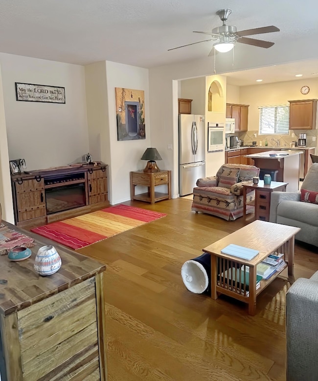 873 Golden Yarrow Trail, Bernalillo, NM 87004 - photo 2