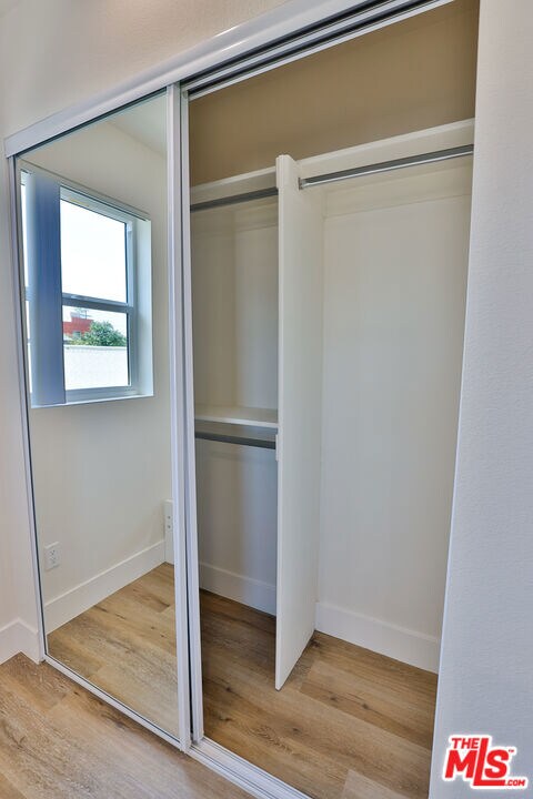 1237 W 25th St unit 1241 1/2, Los Angeles, CA 90007 - photo 7