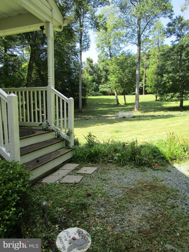 1613 Harris Creek Rd, Louisa, VA 23093 - photo 3