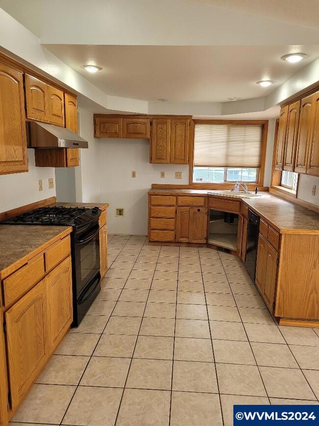 899 Alvina St SE, Salem, OR 97306 - photo 6