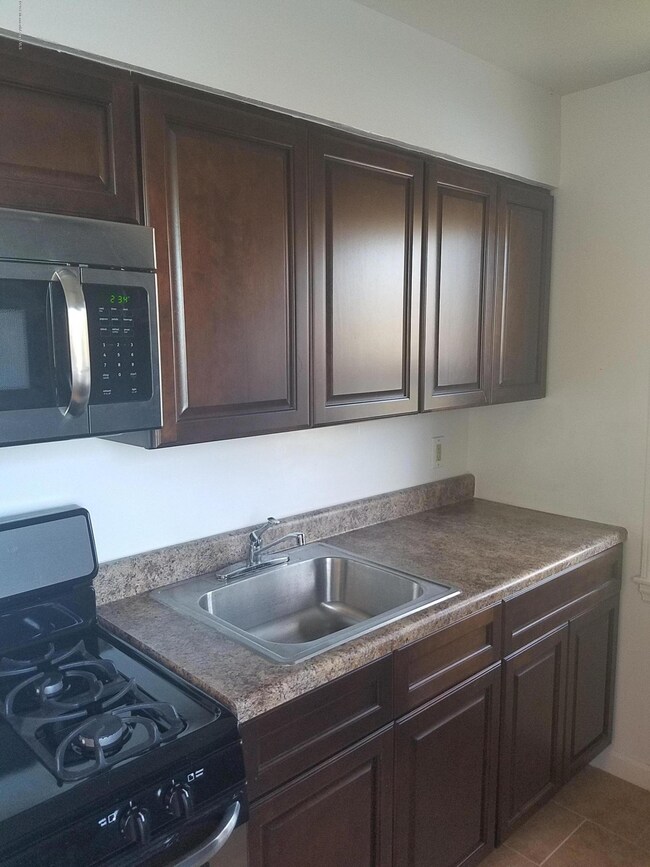 13 Prospect Place unit 13, Matawan, NJ 07747 - photo 4