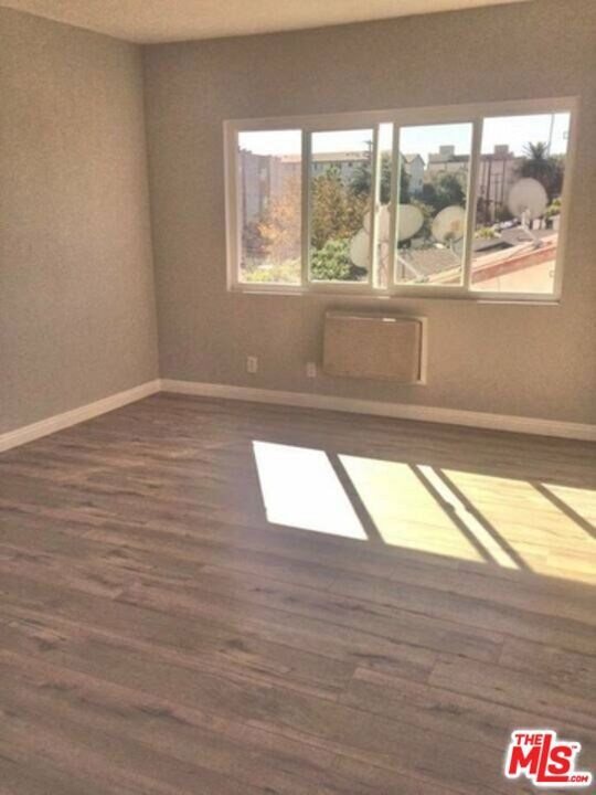 233 N Park View St unit 3, Los Angeles, CA 90026 - photo 4