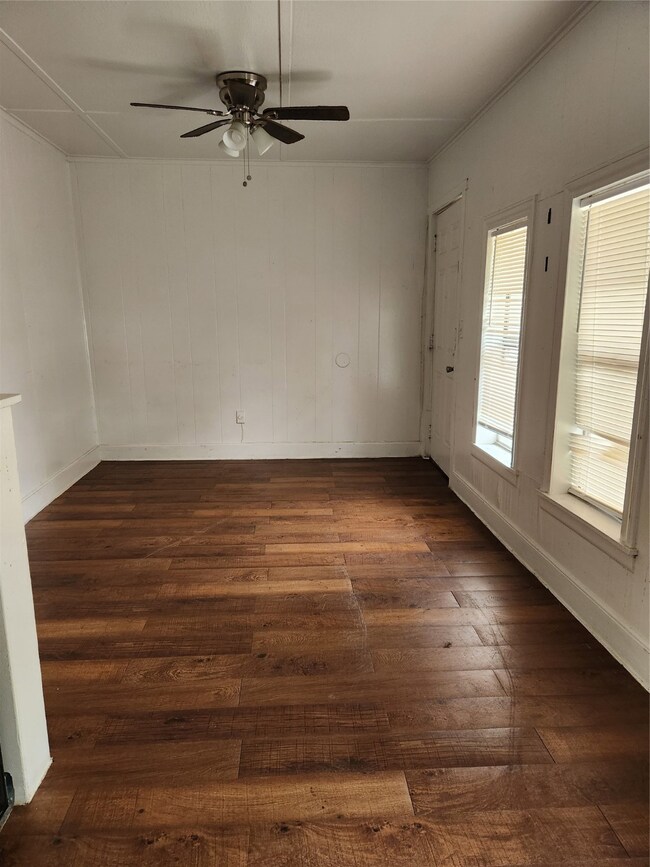 1026 Miles St unit 2, Rosenberg, TX 77471 - photo 6