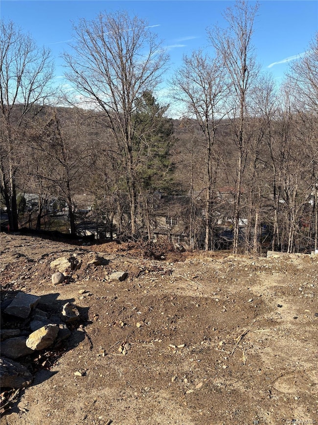 775 Linda Ave, Thornwood, NY 10594 - photo 2